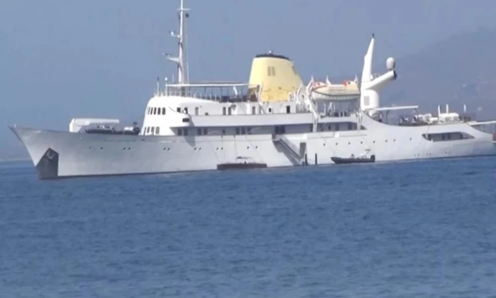 Στη Μύκονο η θρυλική θαλαμηγός «Χριστίνα» του Αριστοτέλη Ωνάση